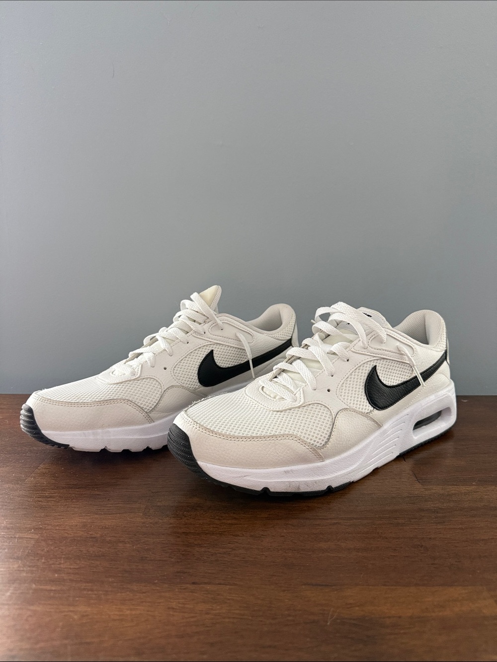 Men’s Nike Air Max Sneakers - White & Black
